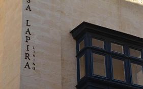Casa Lapira